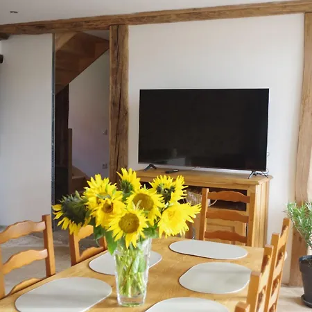 Spacieux 4 Personnes Avec Jacuzzi Holiday home